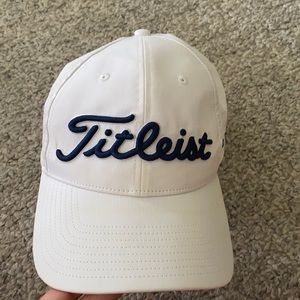 Titleist men’s 2020 tour performance golf hat